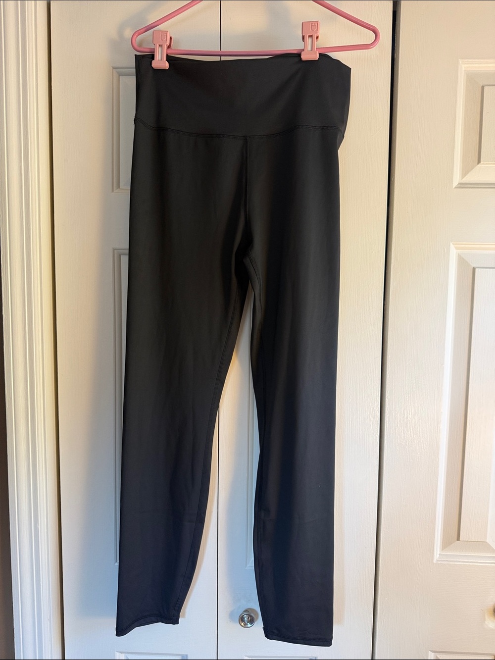 Simply Southern Black High-Rise Leggings with Wide Waistband (NWOT)